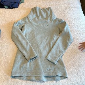 Arcteryx Desira cowl neck pullover